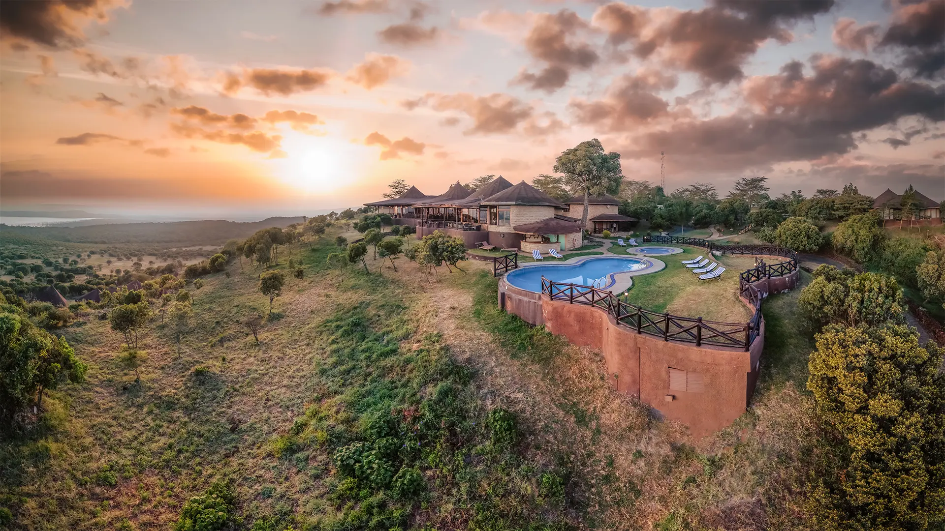 Mid-range safari lodge rooms